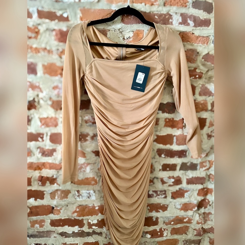NWT Fashion Nova Women’s Mini Ruched Dress - Tan - Size M